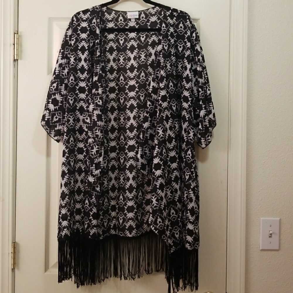 NWOT LuLaRoe Kimono Large